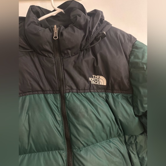 North Face Puffer Jacket Green - Picture 8 of 13